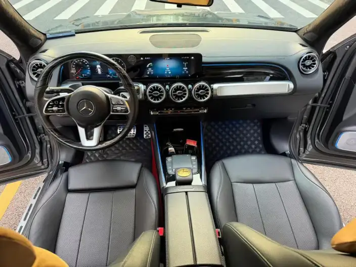 Mercedes-Benz GLB 2023 Model GLB 200 Dynamic Model – фото 7