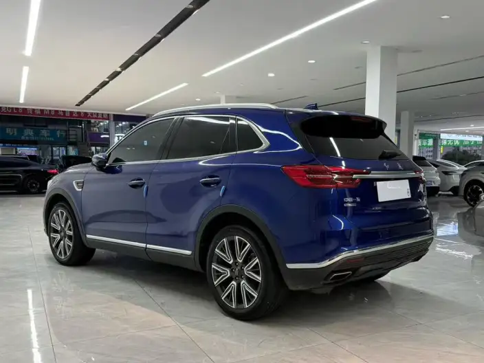 Hongqi HS5 2022 Model 2.0T Flag Lead 4WD Edition – фото 4