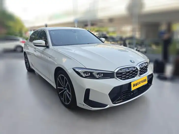 BMW 3 Series 2026 Model 325i M Sports Set – фото 3