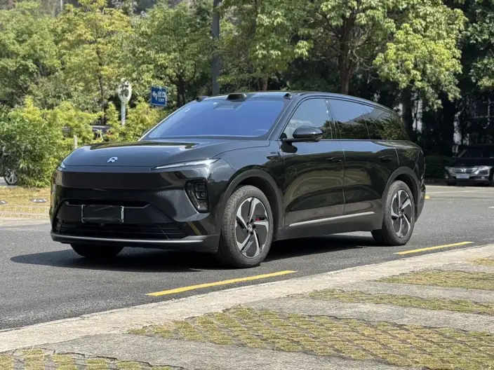 NIO ES8 2023 Model 100kWh Executive Edition – фото 1