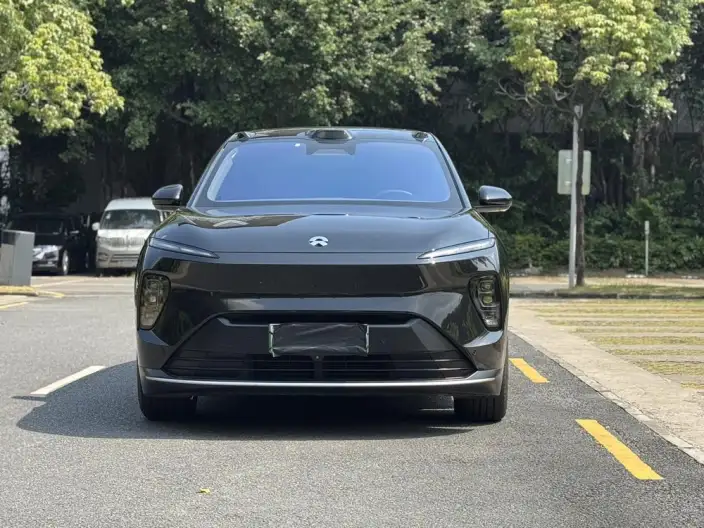 NIO ES8 2023 Model 100kWh Executive Edition – фото 2