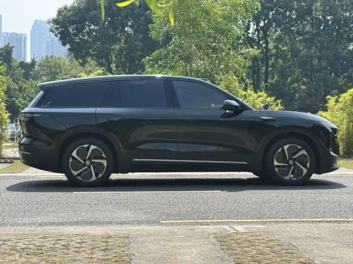 NIO ES8 2023 Model 100kWh Executive Edition – фото 7