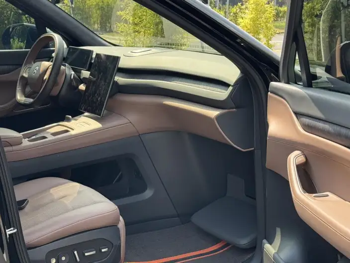 NIO ES8 2023 Model 100kWh Executive Edition – фото 8