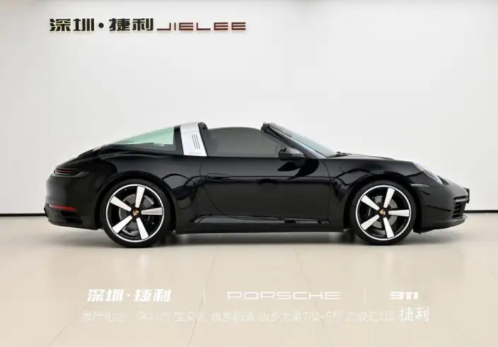 PORSCHE 911 2022 Model Targa 4 3.0T – фото 5