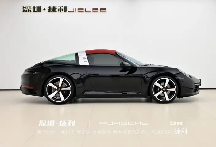 PORSCHE 911 2022 Model Targa 4 3.0T – фото 8