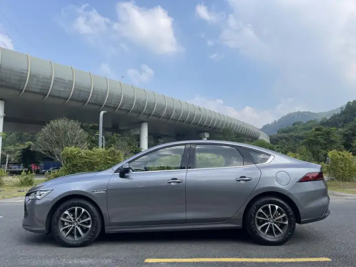 BYD Qin PLUS DM 2023 Model DM-i Champion Edition 55KM Leading Model – фото 4