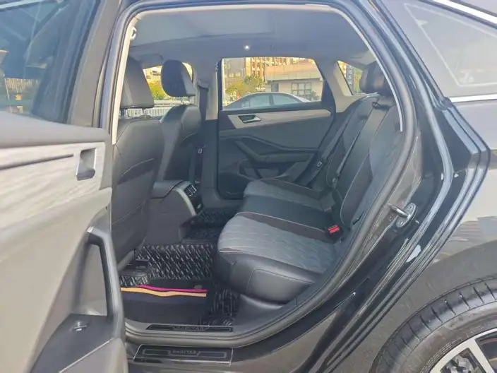 Volkswagen Sagitar 2024 Model 300TSI DSG Superior Edition – фото 9