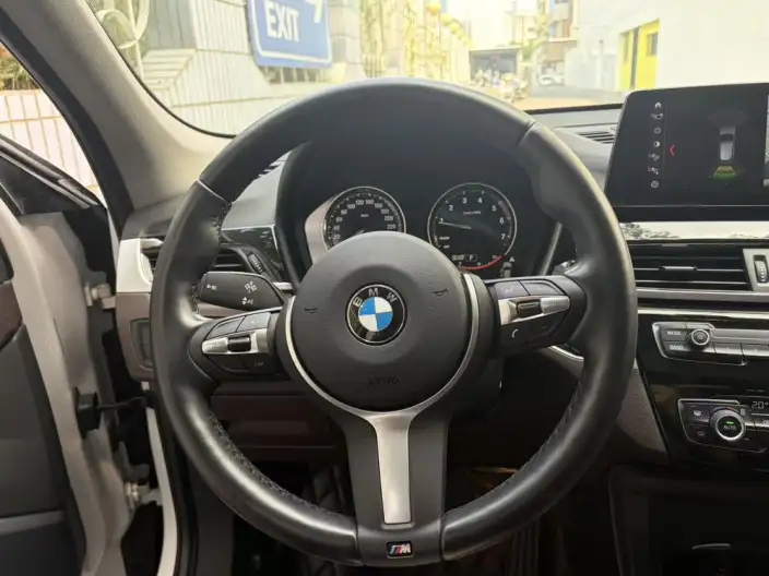 BMW X1 2022 Model sDrive25Li Leading Model – фото 8