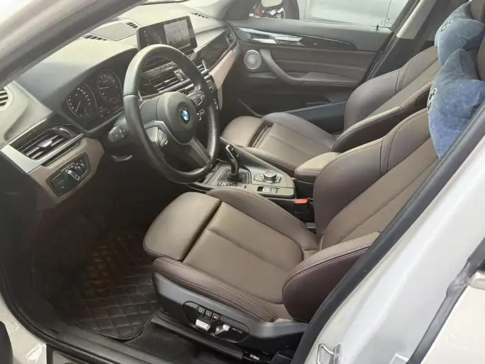 BMW X1 2022 Model sDrive25Li Leading Model – фото 10