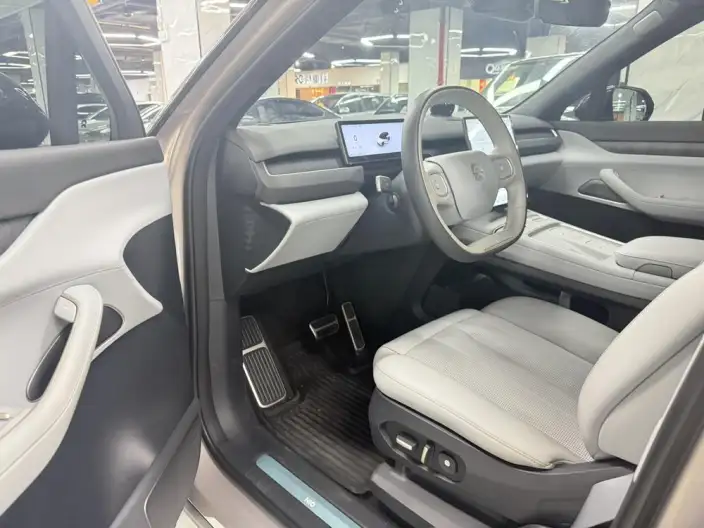 NIO ES8 2024 Model 75kWh – фото 8