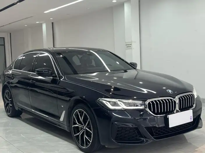 BMW 5 Series 2023 Model 530Li Exclusive Model M Sports Set – фото 3
