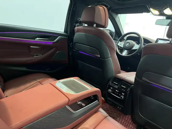 BMW 5 Series 2023 Model 530Li Exclusive Model M Sports Set – фото 10