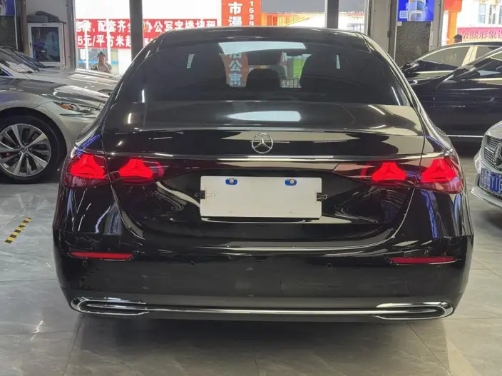 Mercedes-Benz E-Class 2026 Model E 260 L sedan – фото 5