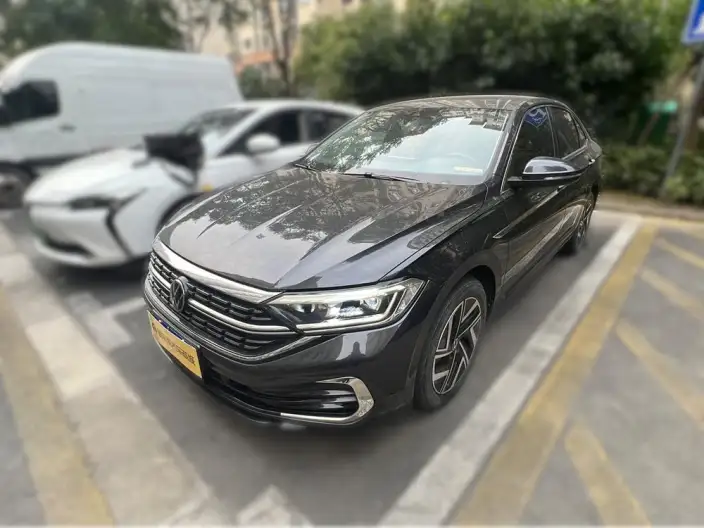 Volkswagen Sagitar 2024 Model 300TSI DSG Beyond Edition – фото 1