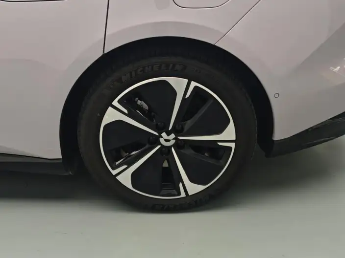 NIO ET5T 2025 Model 75kWh – фото 9