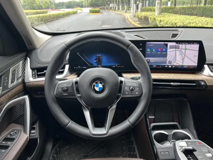 BMW X1 2023 Model xDrive25Li X Design Set – фото 9