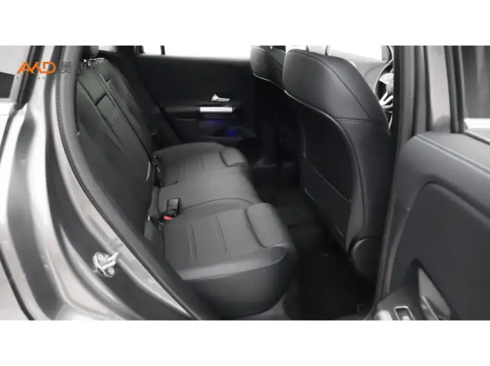 Mercedes-Benz GLA 2023 Model GLA 220 – фото 8