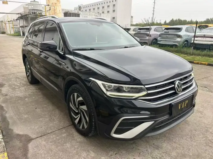 Volkswagen Tiguan L 2022 Model 330TSI Automatic 2WD Comfort Edition – фото 3