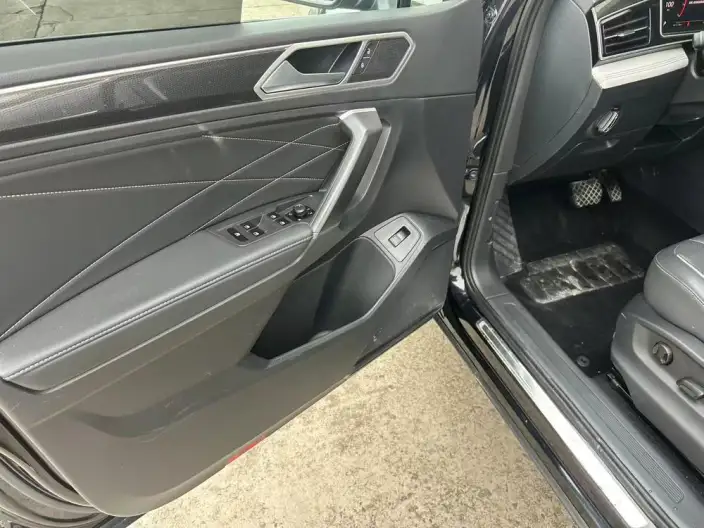 Volkswagen Tiguan L 2022 Model 330TSI Automatic 2WD Comfort Edition – фото 8