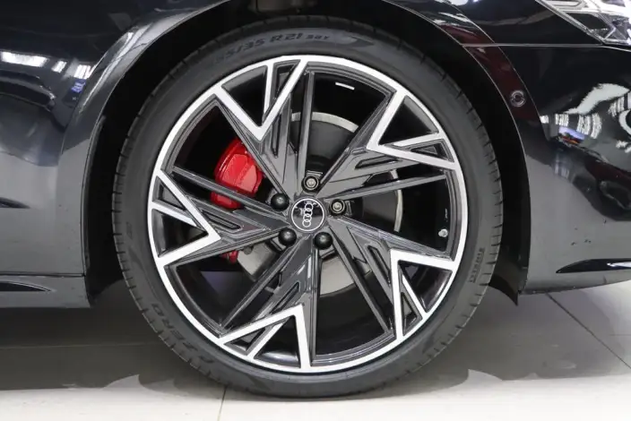 Audi A7 L 2024 Model 45 TFSI quattro S-line Shadow Warrior Edition – фото 8