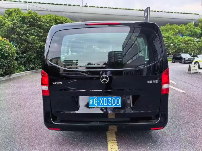Viano 2024 Model 2.0T Business Edition 7 seat – фото 3