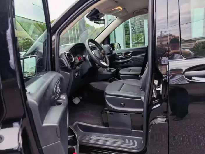 Viano 2024 Model 2.0T Business Edition 7 seat – фото 7