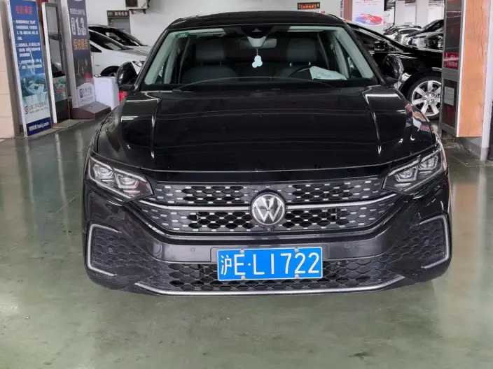Volkswagen Passat 2022 Model 330TSI Starry sky Premium Edition – фото 2