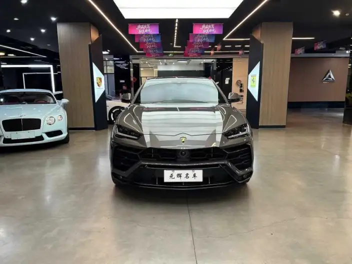 Urus 2021 Model 4.0T V8