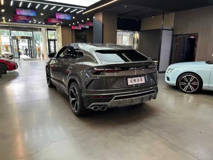 Urus 2021 Model 4.0T V8