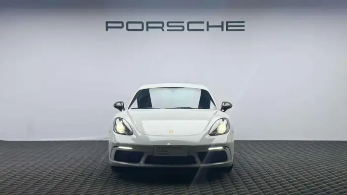 Porsche 718 2023 Model Cayman T – фото 2