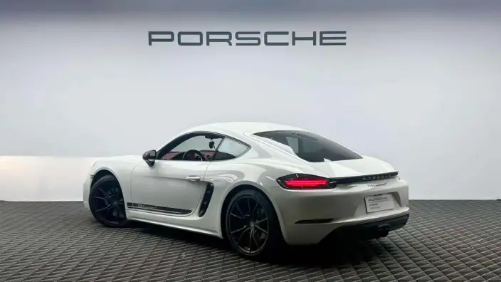 Porsche 718 2023 Model Cayman T – фото 5