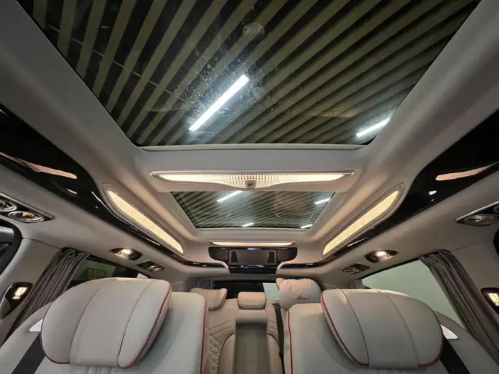 Mercedes-Benz V-Class 2024 Model V 300 L Long wheelbase Deluxe Edition – фото 6