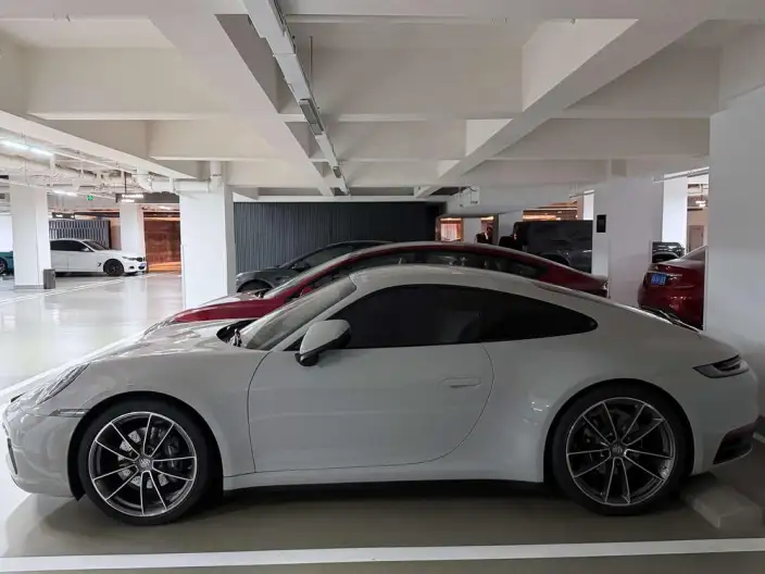 PORSCHE 911 2023 Model Carrera 3.0T – фото 4
