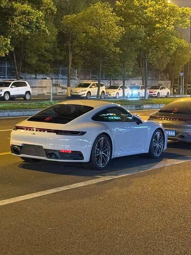 PORSCHE 911 2023 Model Carrera 3.0T – фото 6