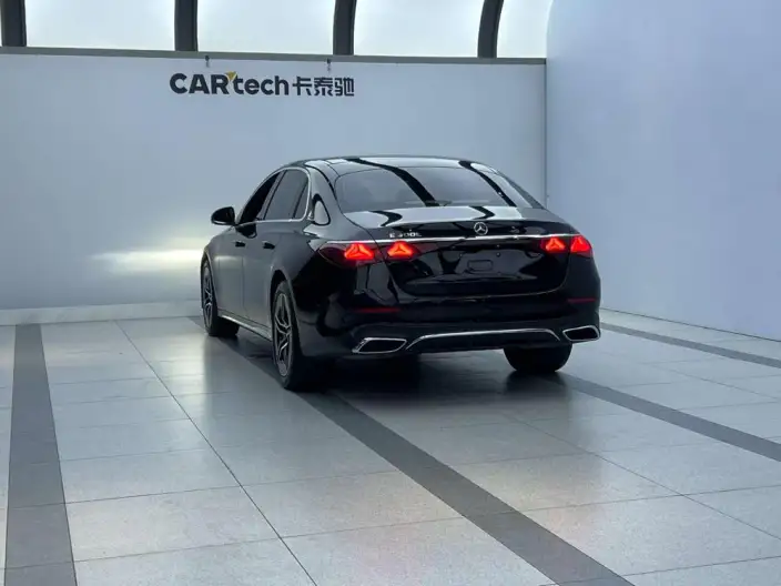 Mercedes-Benz E-Class 2024 Model E 300 L Luxury Model Sports sedan – фото 3
