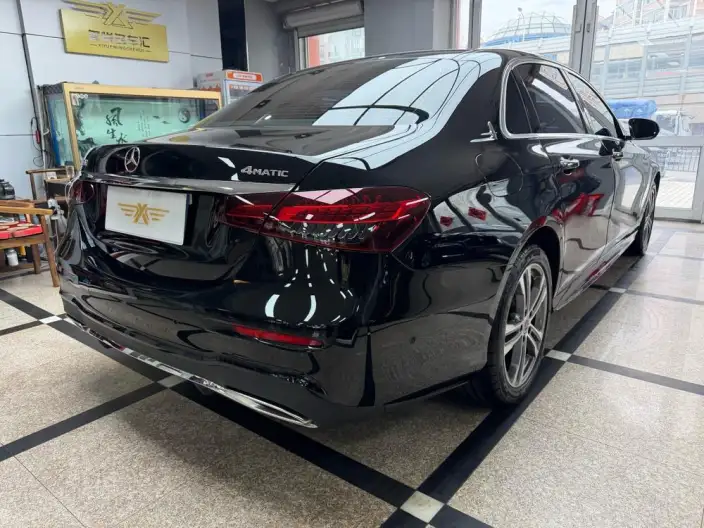 Mercedes-Benz E-Class 2023 Model E 260 L 4MATIC sedan – фото 6