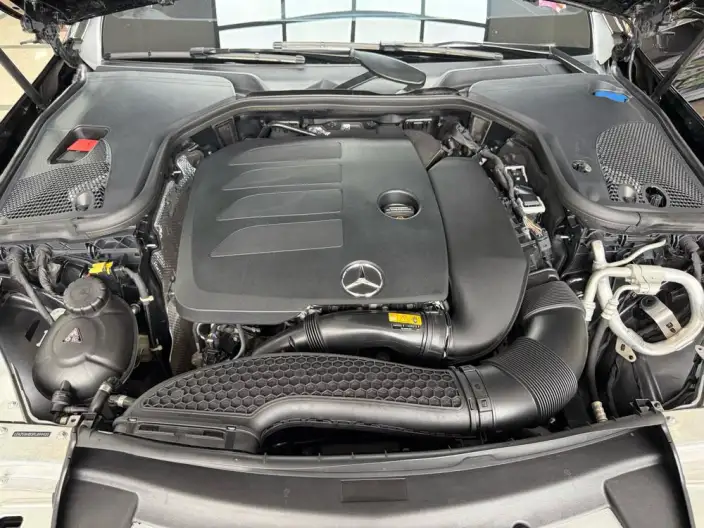 Mercedes-Benz E-Class 2023 Model E 260 L 4MATIC sedan – фото 8