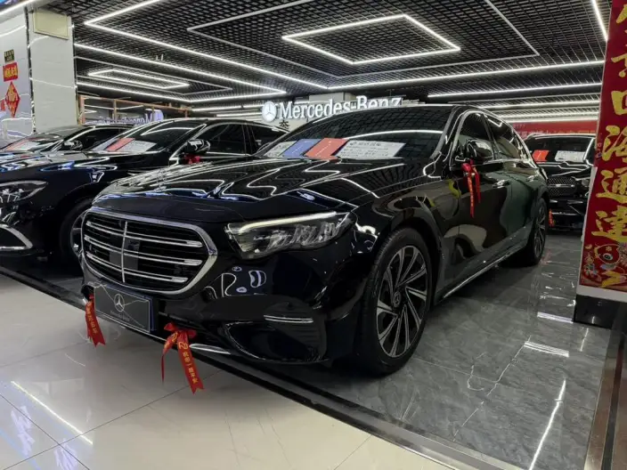 Mercedes-Benz E-Class 2024 Model E 300 L Luxury Model sedan – фото 1