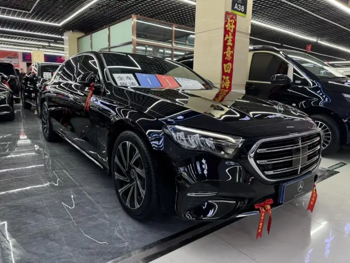 Mercedes-Benz E-Class 2024 Model E 300 L Luxury Model sedan – фото 3