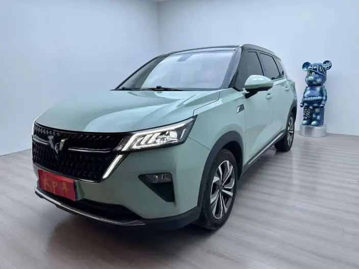 WULING Asta 2021 Model 1.5T Automatic Starlight Edition