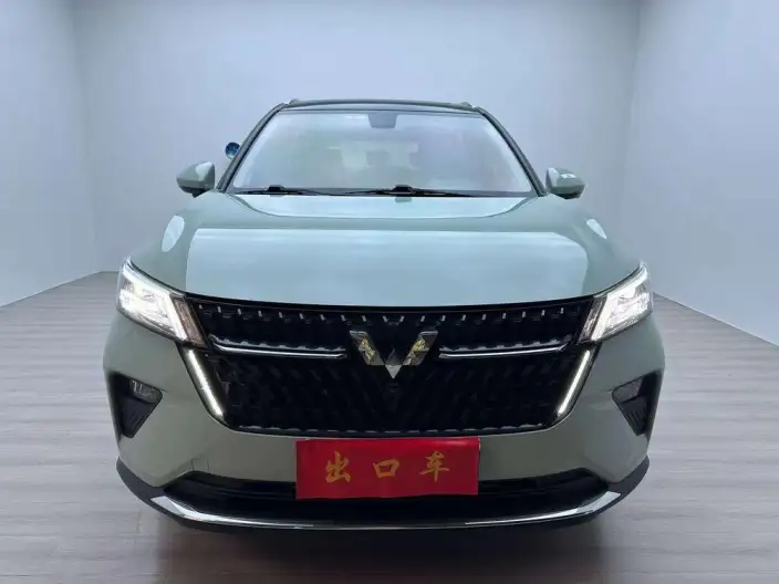 WULING Asta 2021 Model 1.5T Automatic Starlight Edition