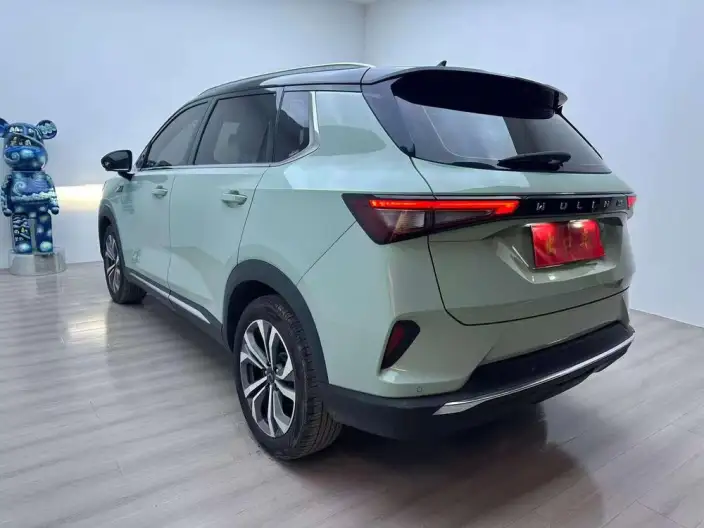 WULING Asta 2021 Model 1.5T Automatic Starlight Edition