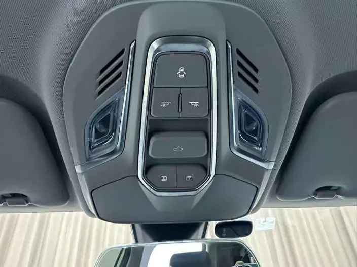 WULING Asta 2021 Model 1.5T Automatic Starlight Edition – фото 9