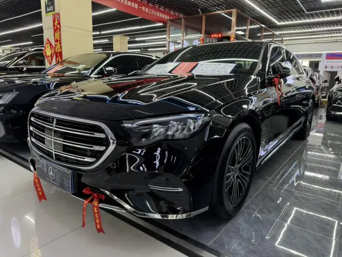 Mercedes-Benz E-Class 2025 Model E 260 L 4MATIC sedan – фото 1