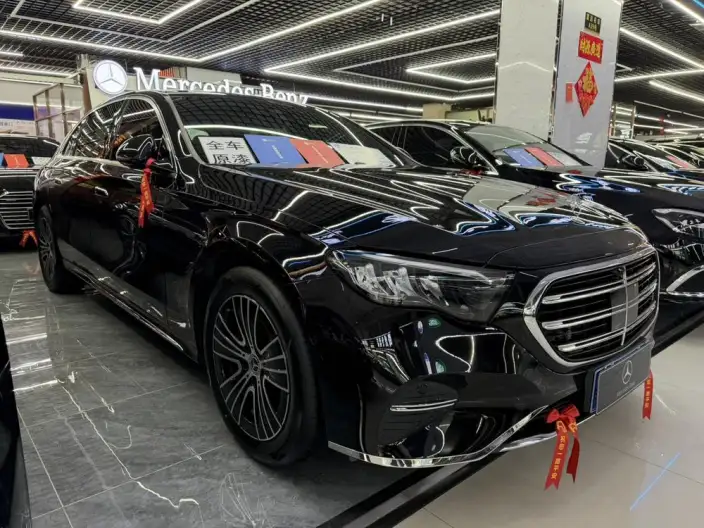 Mercedes-Benz E-Class 2025 Model E 260 L 4MATIC sedan – фото 3