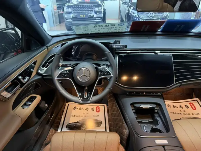 Mercedes-Benz E-Class 2025 Model E 260 L 4MATIC sedan – фото 8