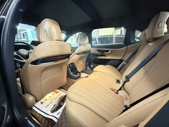 Mercedes-Benz E-Class 2025 Model E 260 L 4MATIC sedan – фото 9