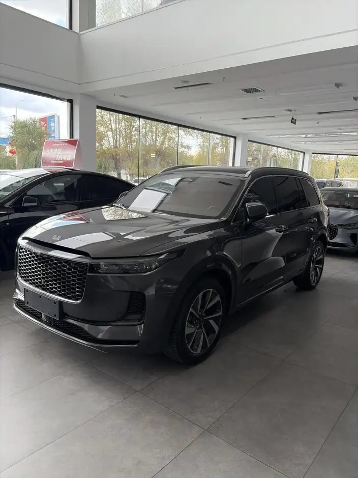 Li Auto ONE 2021 Model Extended Range 6 seat Edition – фото 1