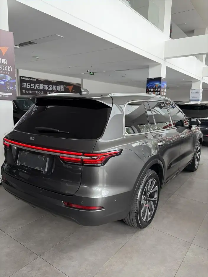 Li Auto ONE 2021 Model Extended Range 6 seat Edition – фото 6