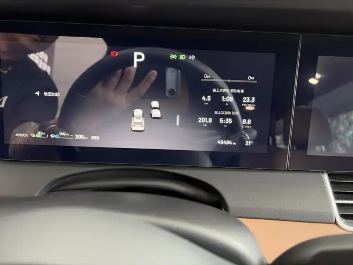 Li Auto ONE 2021 Model Extended Range 6 seat Edition – фото 8